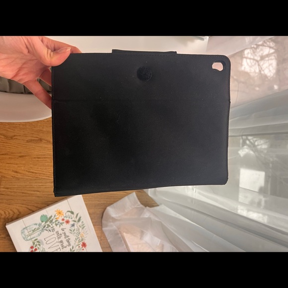 Ipad case - Picture 4 of 7